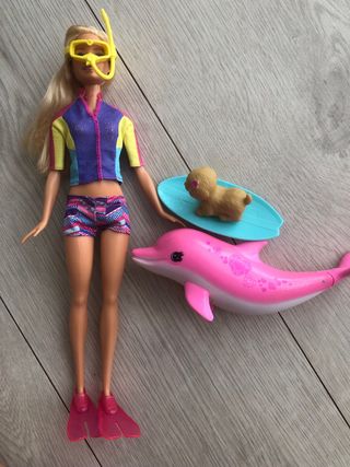 Muñeca submarinista + Delfín