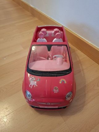 Auto rosa Barbie Fiat 500
