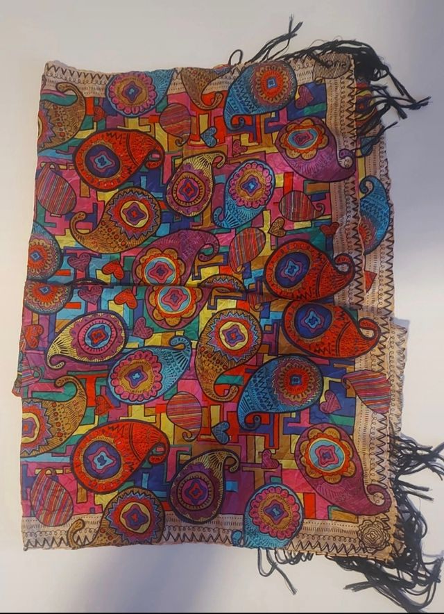 Foulard seda Tous. Bolso a juego útima foto.