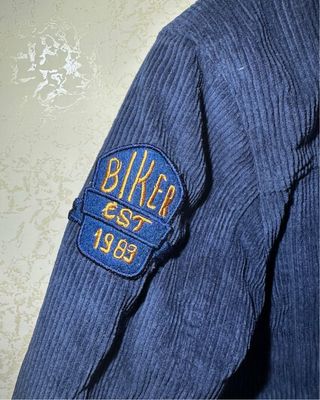 Giacca in velluto blu con interno sherpa