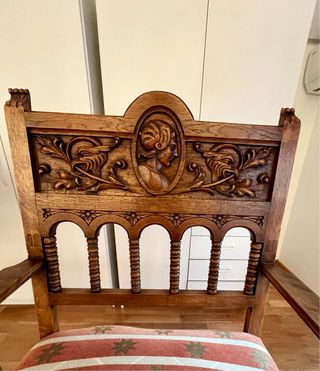 2 sillas madera estilo antiguo