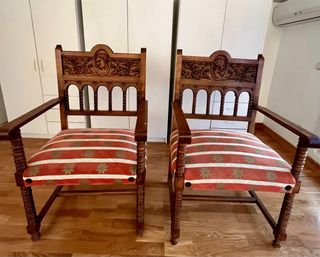 2 sillas madera estilo antiguo