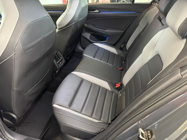 Volkswagen Golf 8 GTD 200cv