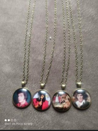 Cadena con medalla de camarón a color y a blanco y