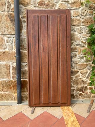 Puerta de exterior madera maciza
