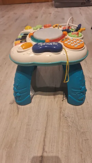Mesa actividades bebé. +18 meses