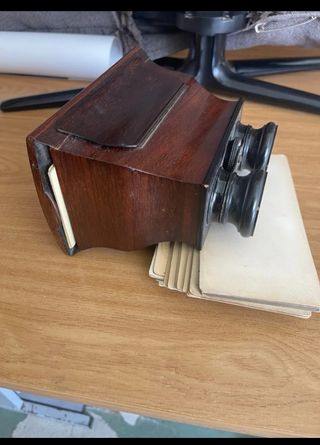 Visor estereoscópico antiguo de madera