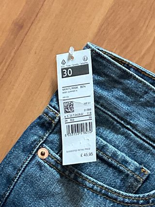 Bermudas Benetton - Vaqueros Cortos.