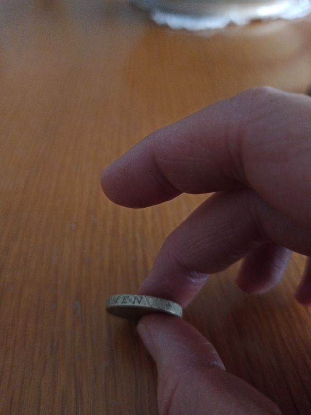 Moneta 1 pound 1983 Elisabetta II