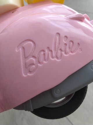 Scooter Barbie rosa y amarillo