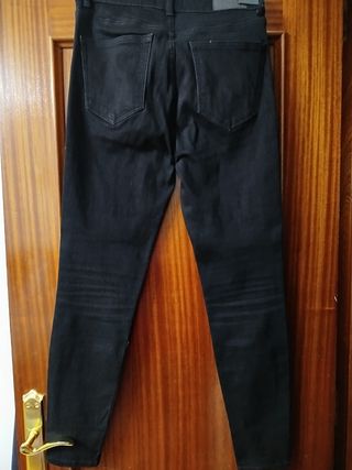 Pantalones Zara negros pitillo