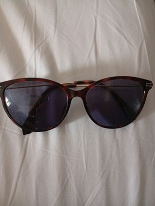 Gafas de sol marrón