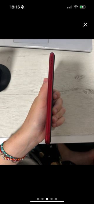 iPhone 11 rojo