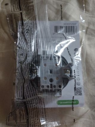 Interruptor Schneider Miluz EB blanco