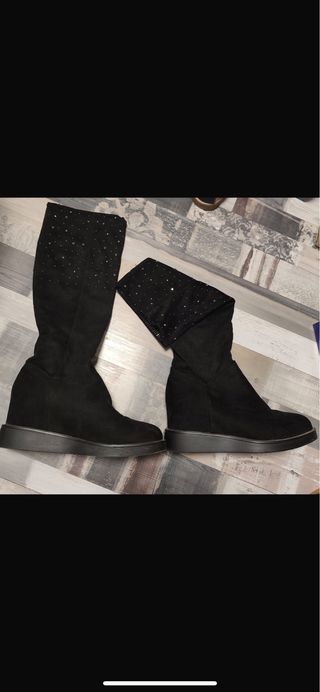 Botas negras tacón cuña