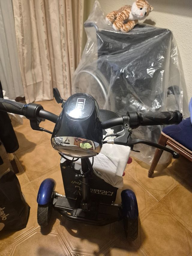 Scooter eléctrico Plegable Mini. Semi nuevo.