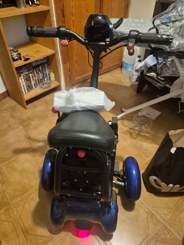 Scooter eléctrico Plegable Mini. Semi nuevo.