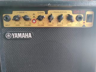 Amplificador Yamaha GA-15