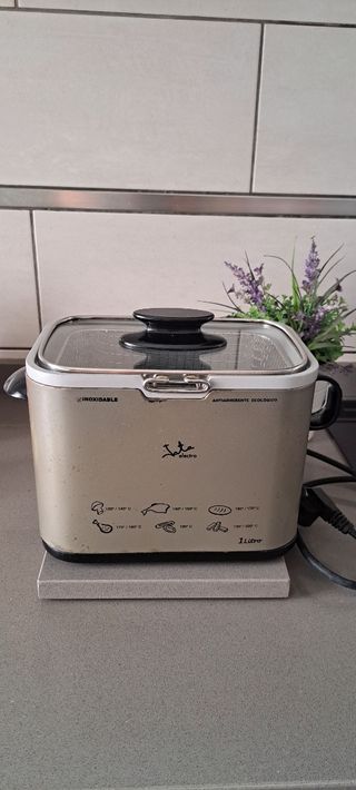 Freidora de aceite jata.