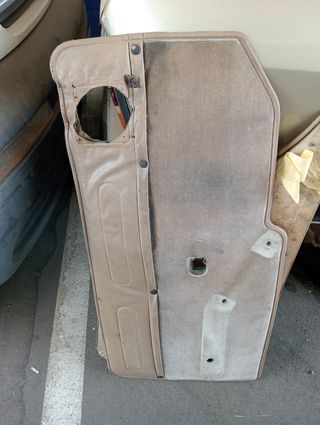 Tapizado puerta Seat 131