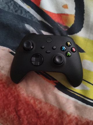 Xbox Series X 1TB SSD
Juegos y batería oficial 