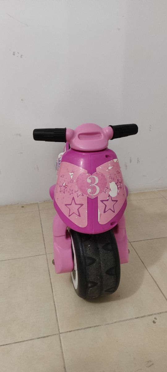 Patinete y moto infantil