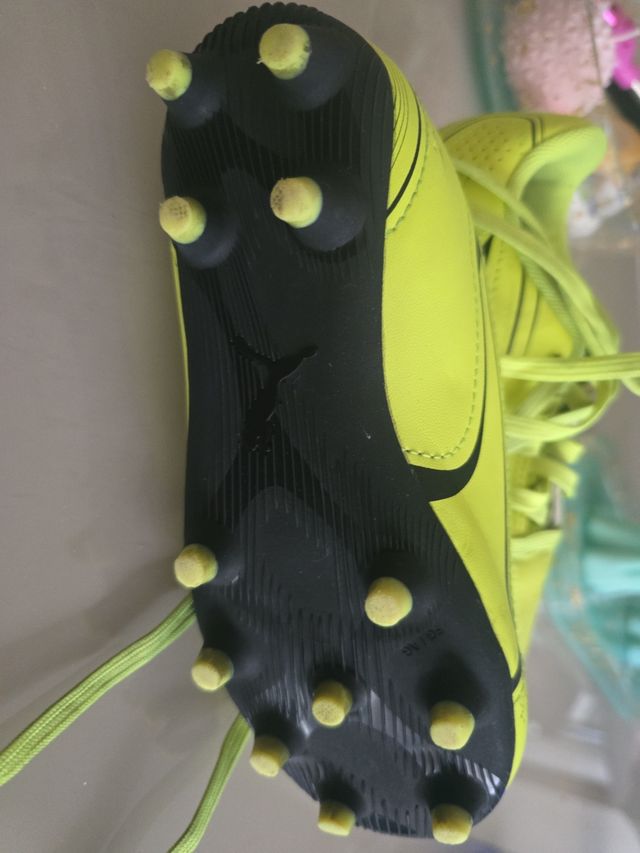 Botas fútbol niño talla 29