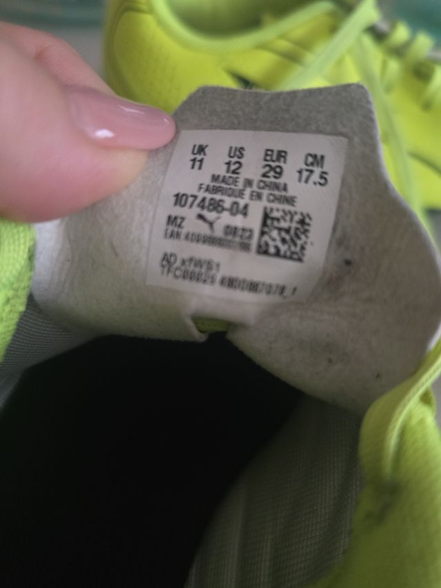 Botas fútbol niño talla 29