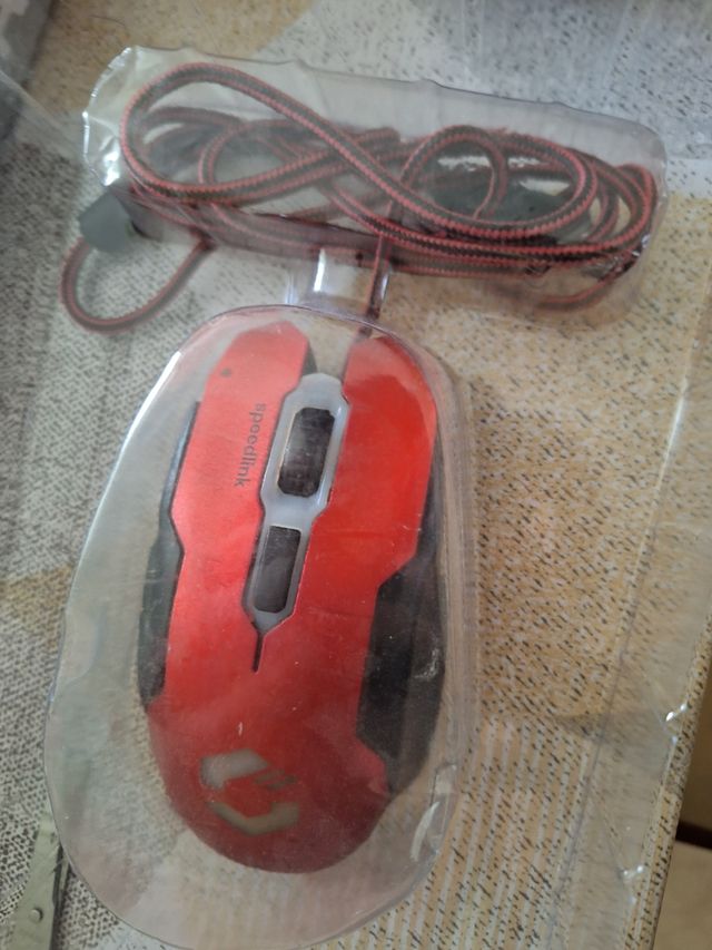 Kit tastiere gaming Rgb Trust GXT + omaggio mouse