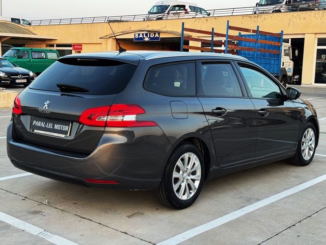 Peugeot 308 SW STYLE1.5 BlueHDi 130cv con NAVEGADOR, CAR PLAY...
