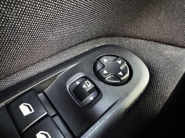 Peugeot 308 SW STYLE1.5 BlueHDi 130cv con NAVEGADOR, CAR PLAY...