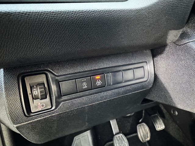 Peugeot 308 SW STYLE1.5 BlueHDi 130cv con NAVEGADOR, CAR PLAY...