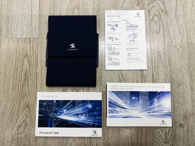 Peugeot 308 SW STYLE1.5 BlueHDi 130cv con NAVEGADOR, CAR PLAY...
