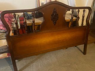 Cabecero madera antiguo