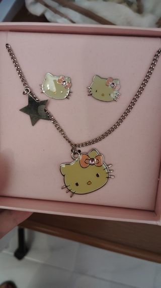 Joyas Hello Kitty: Collar y pendientes
