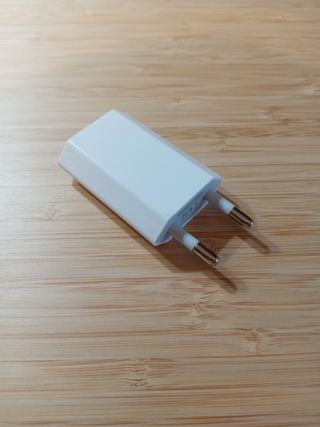 Caricatore Apple bianco
