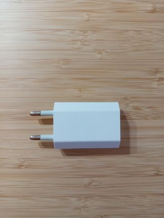Caricatore Apple bianco