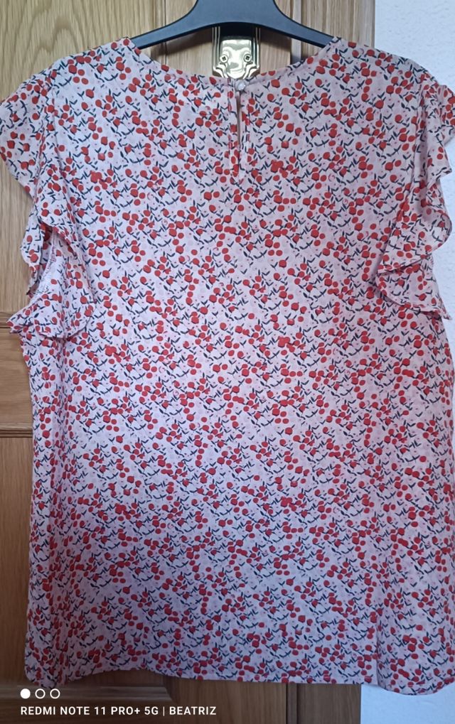 Blusa Vikey M - Flores