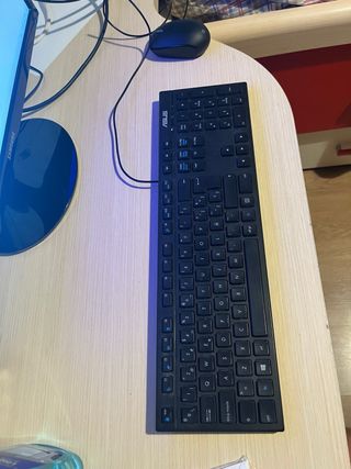 Torre ASUS - PC Escritorio Gris