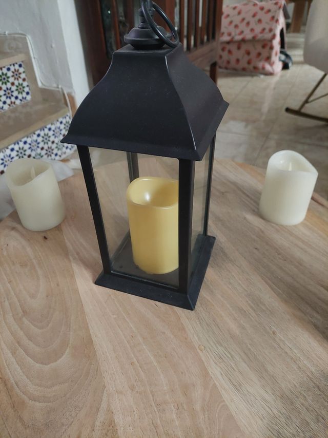 Farolillo metálico negro