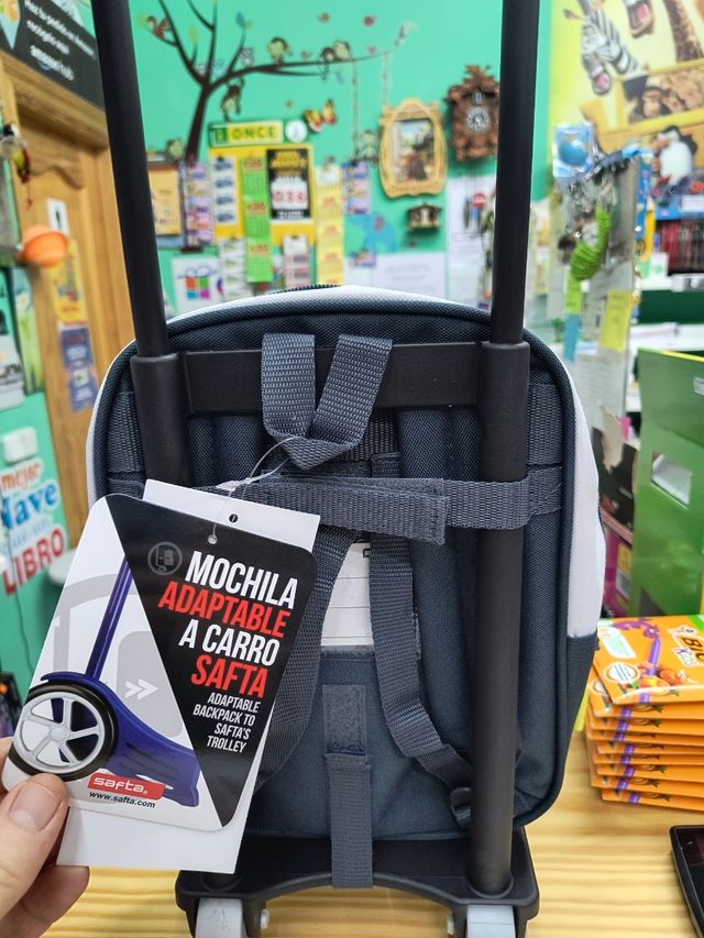 Mochila con Carro del Real Madrid - 27cm.