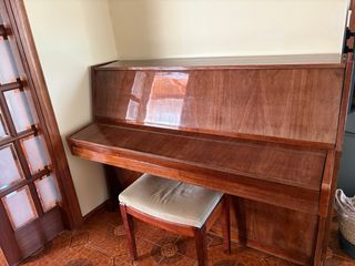 Piano Cherny - Piano vertical