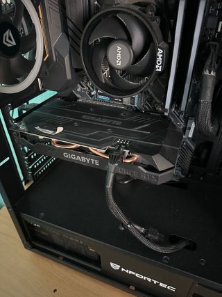 Tarjeta Grafica Gigabyte RTX 2060