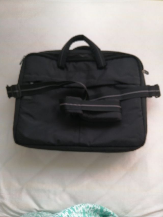 Funda portátil - Negra