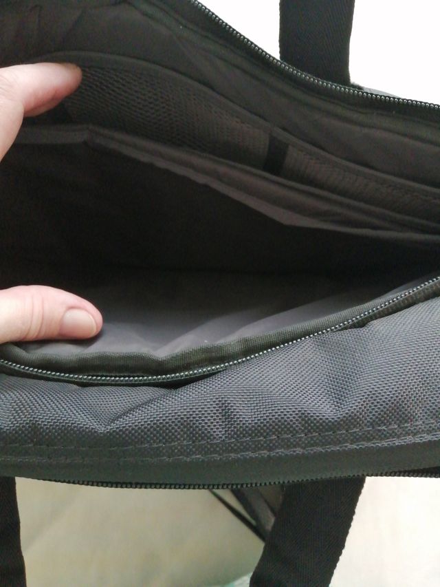 Funda portátil - Negra