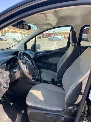 Ford Tourneo Courier 2017 