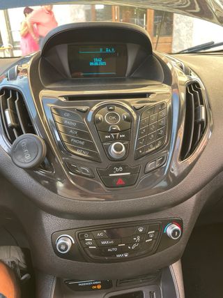 Ford Tourneo Courier 2017 