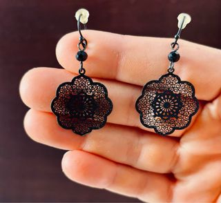 Pendientes negros  ligeros