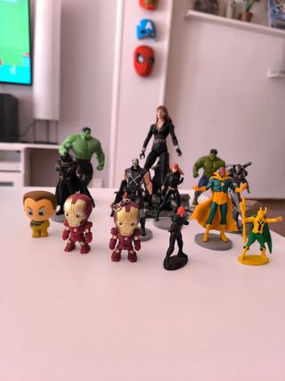 Muñecos Marvel: Hulk, Viuda Negra...