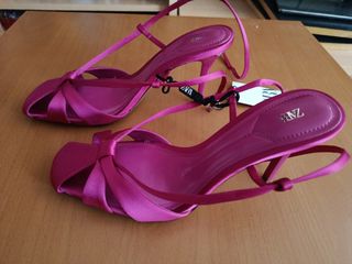 Sandalias Zara rosa